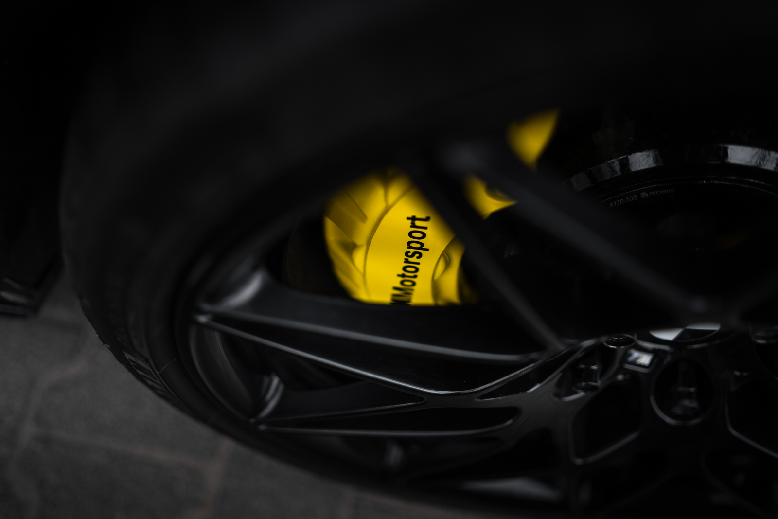 Big Brake Kit Przód do BMW M2/M3/M4 F87/F80/F82 -Porsche 6 tłoków 400x36mm - obrazek 11