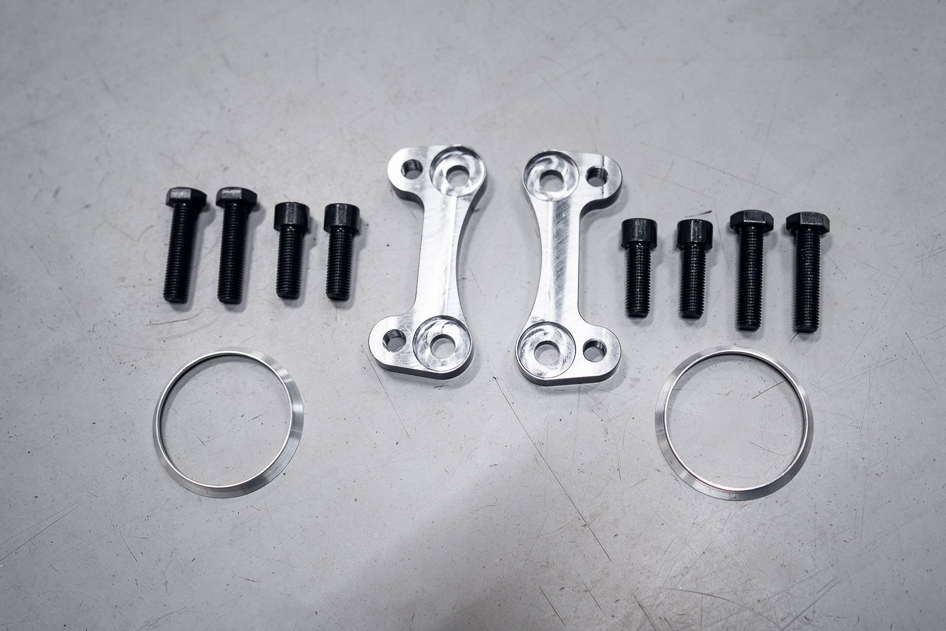 Zestaw montażowy konwersji hamulców tył 356mm Audi S3 8V, VW Golf 7 GTI R, Arteon MQB (również z elektrycznym ręcznym) - obrazek 3