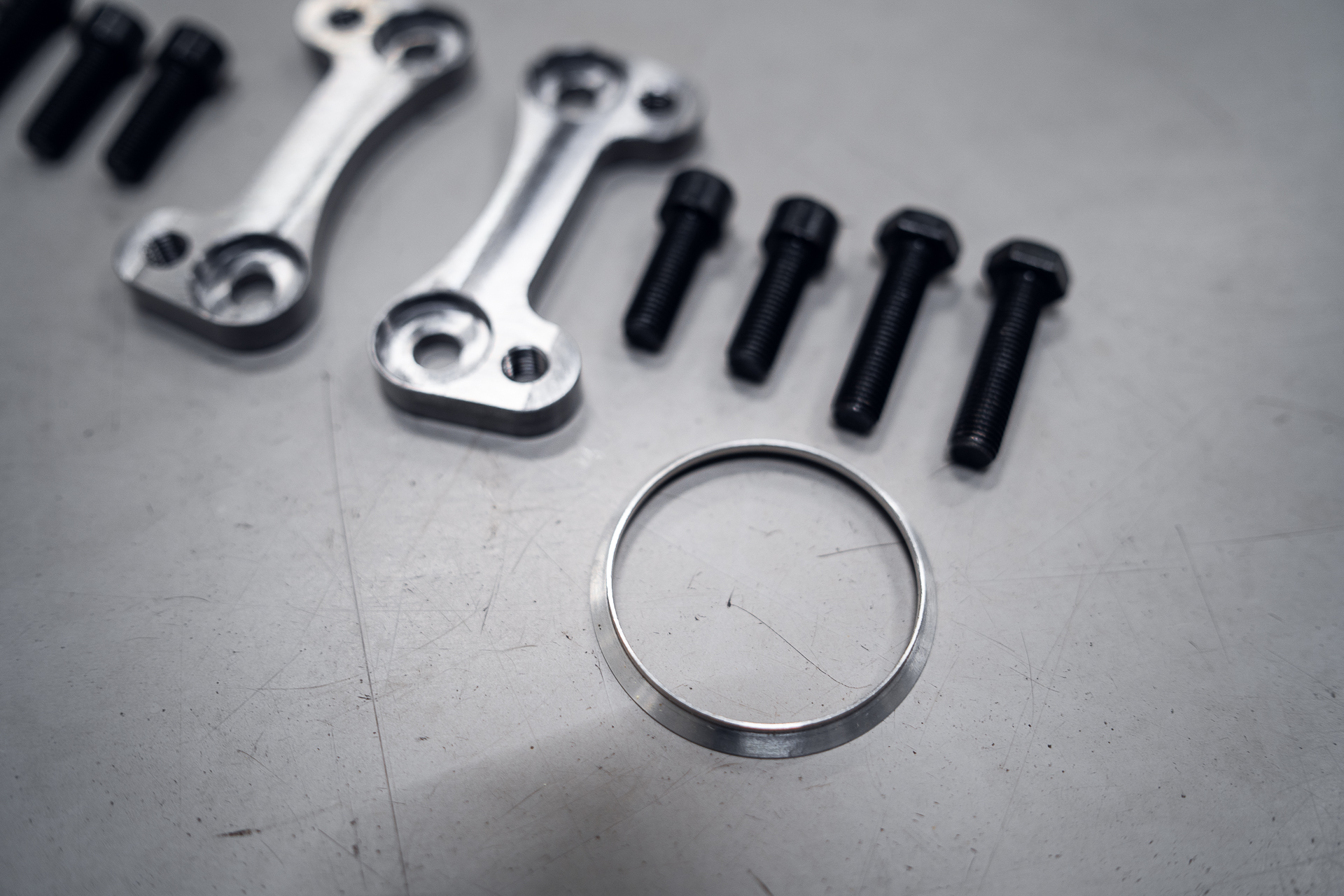 Zestaw montażowy konwersji hamulców tył 356mm Audi S3 8V, VW Golf 7 GTI R, Arteon MQB (również z elektrycznym ręcznym) - obrazek 5