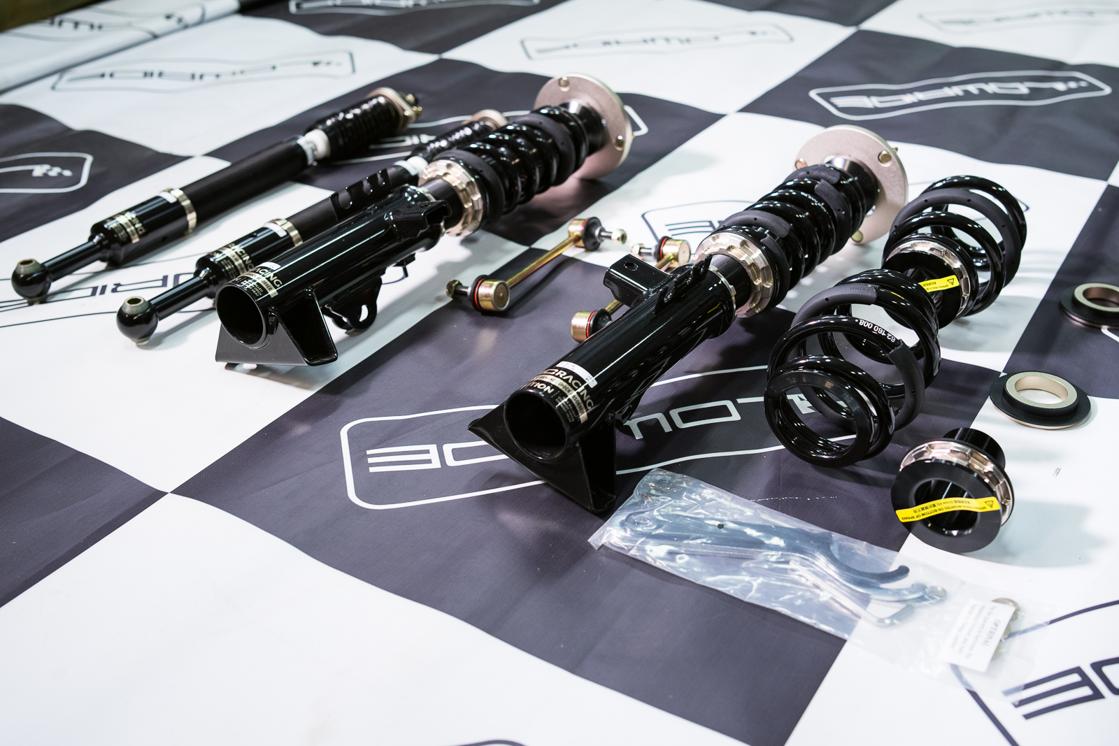 BMW E36 91-99 również M3 Gwintowane Zawieszenie BC RACING - obrazek 7