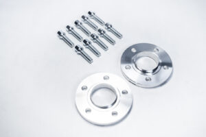 Dystanse przód Mercedes 5x112 15mm 66,6 z Prowadzeniem + śruby kół